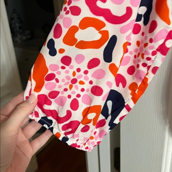 Buckhead Betties Pink and Orange Colorful Leopard Print V Neck Blouse Size Large - Picture 4 of 6